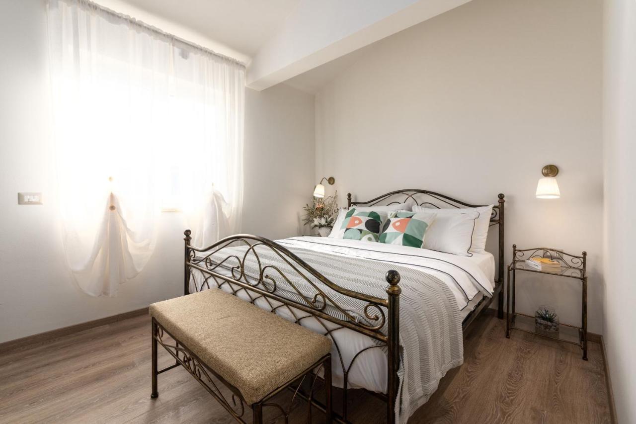 Rooms Karolina Funtana Extérieur photo