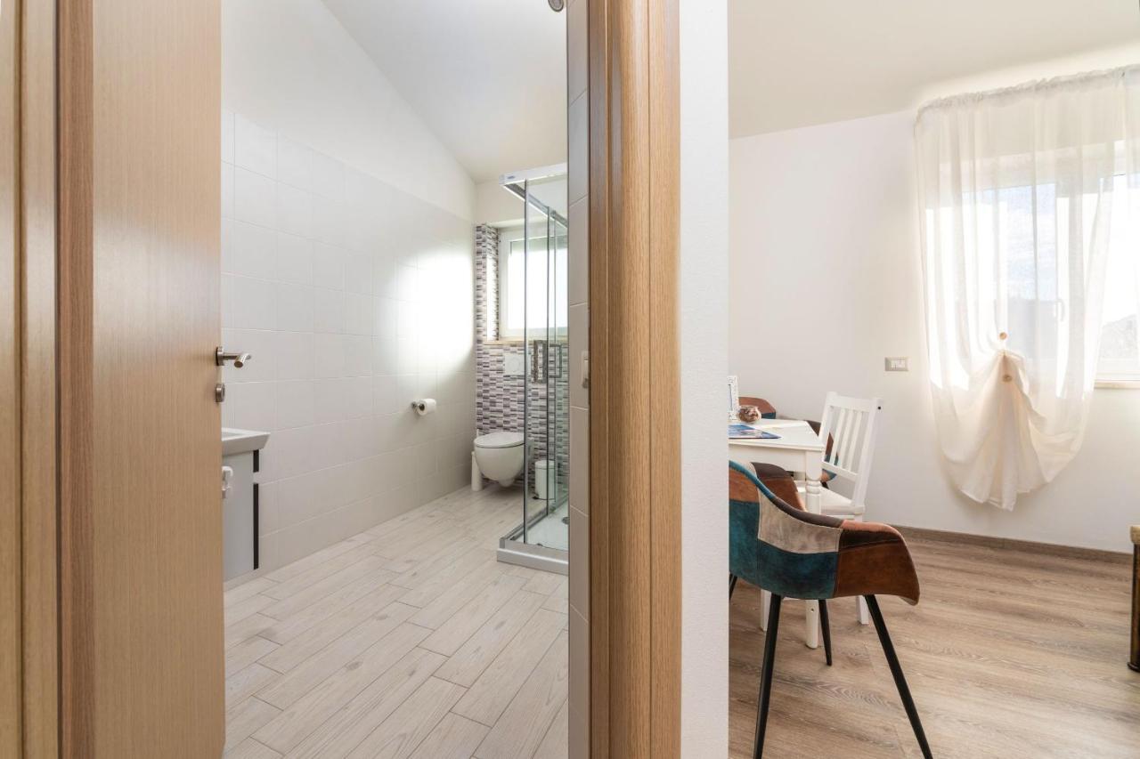 Rooms Karolina Funtana Extérieur photo